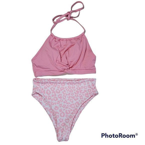 Carmen Marc Valvo 2 piece‎ swimsuit size small pink leopard print